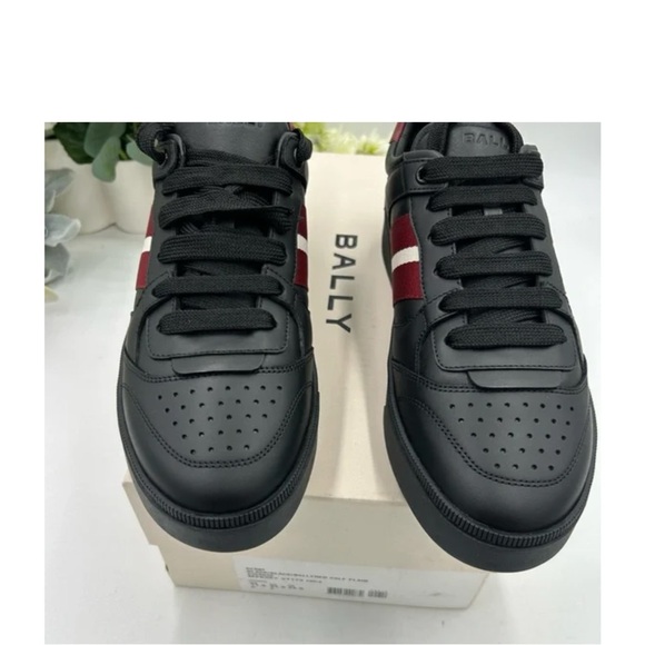 Men's rebby Black and Red leather sneakers size 11.5 US - Picture 7 of 8